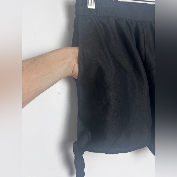 Aritzia Wilfred Women's Sz S Black Linen Pockets Lightweight Tie Up Hem Shorts - Picture 4 of 6